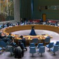 Stolice za članice, ostali po pozivu: Ko sedi za stolom u obliku potkovice u Savetu bezbednosti Ujedinjenih nacija