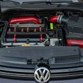 Volkswagen Golf 6 s VR-6 motorom
