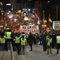 FOTO i VIDEO: Studenti iz Beograda stigli u Novi Sad, dočekalo ih hiljade građana