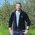 Kolačara cveta, ništa joj ne smeta! Neurolog Aleksandar Stojanović čuva autohtone sorte voća od nestanka