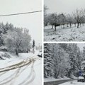 Poseban oprez vozačima, snežna mećava preko Zlatibora i Jabuke. Novi sneg pao u planinskim selima (foto/video)
