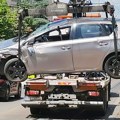 (Foto) Umro vozač čiji se auto prevrnuo na krov Novi detalji saobraćajne nesreće na Banovom brdu: Pozlilo mu u vožnji, pa…