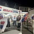 Pristalice SNS-a pešače od Novog Sada do Beograda: U četvrtak doček na Trgu Slobode i noćenje u Inđiji