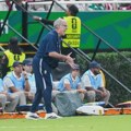 "Ajde već jednom": "Ludak" zauralo na voditeljku posle eliminacije sa Mundijala, pa na konferenciji vređao samog sebe