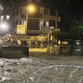 "Cunami" blata preplavio italijanski grad: Ogroman talas vode i kamenja nosio sve pred sobom (foto, video)