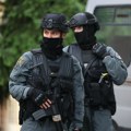 Došli sa puškama i džipovima, zatvorili Dom zdravlja: Kosovska policija upala u dvorište Privremenog organa opštine Istok…