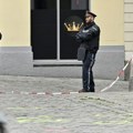 Uhapšena maloletna Crnogorka (14), planirala napad u Gracu: Kupila sekiru da "ubije nevernike i ljude u crnom"