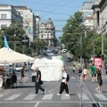 Protest ispred Vlade nastavljen i sedmi dan, okupljeni čekaju da se ispune preostala dva zahteva