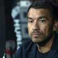 Liverpul dobio pojačanje u stručnom sštabu, stiže Van Bronkhorst