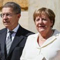 Angela Merkel kakvu retko viđate! Bivša nemačka kancelarka u pratnji muža konačno viđena u javnosti! Kamere zabeležile poseban…