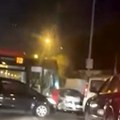 Totalni kolaps kod TC "Zmaj": Teška nesreća: Autobus nasred raskrsnice, stvaraju se velike gužve (video)