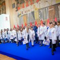 Država zaposlila i 10 najboljih diplomaca Fakulteta medicinskih nauka u Kragujevcu