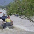 Avioni potopljeni, ljudi zarobljeni u kućama, oko njih vode pune krokodila: Poplave izazvale haos u Australiji