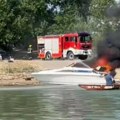 Ugašen požar na savskom keju, zapalio se brod: Prvo se čula eksplozija dok su ga spuštali u reku (video)