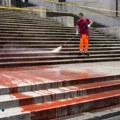 Aktivisti polili crvenom bojom spomenik u Rimu da bi upozorili na broj femicida u Italiji