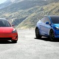 Tesla opoziva 694.000 automobila