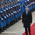 Crveni tepih i plotuni: Vučić svečano dočekao predsednika Slovačke ispred Palate Srbija (video)