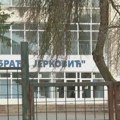 Učenici OŠ "Braća Jerković" se vraćaju u klupe iako je građevinska inspekcija zatvorila deo škole: "Ko je odgovoran ako se…