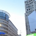 Uklonjen baner sa Palate Albanija