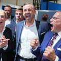 (Video) Ekstremna desnica počistila konkurente na izborima u Nemačkoj Šokantni rezultati izlaznih anketa u Saksoniji: AfD na…