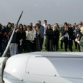 "Kad poletimo, imam jedno iznenađenje": Roditelji Andrije Čikića na aerodromu u Zemunu proslavljaju njegov nebeski…