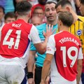 Arsenal i Brajton podelili bodove, meč obeležio crveni karton Rajsa