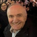 Poznatom pevaču iznenada pozlilo, tik pred koncert sve otkazano Oglasili se saradnici i otkrili detalje: I nas je zateklo sve…