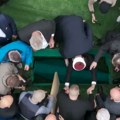 Halidov sin ušao u grob Dino slomljen od bola, a Bešliću ispunjena poslednja želja! (video)
