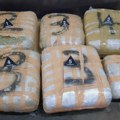 U kolima muškarca u Sremskoj Mitrovici našli kilogram marihuane i uhapsili ga