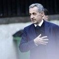 Sarkozi izlazi na uslovnu slobodu: Bivši predsednik Francuske neće nositi nanogicu