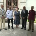Okupljanje ispred škole posle više od sedam decenija