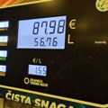 Поново драма на пумпама у Хрватској: У Загребу окачили натпис, купци се моле за стрпљење