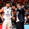 Ergin Ataman u klinču sa čelnicima Fenera (VIDEO)