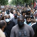 U Parizu 2.000 ljudi na skupu protiv policijskog nasilja, uprkos zabrani (FOTO)