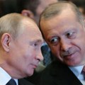 Erdogan čestitao Putinu i još jednom ponudio posredovanje u rešavanju sukoba sa Ukrajinom