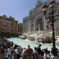 Rim priprema naplatu prilaska Fontani di Trevi