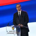 „Ceo dan su držali Kosjerić u zatočeništvu i maltretiraju sve ljude“: Oglasio se Vučić o izbornom danu u Kosjeriću i…