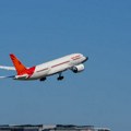 Izbegnuta tragedija: Boing 787 Er Indije vratio se u Hongkong posle sat vremena u vazduhu