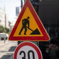 Продужени радови у Таковској улици: Ево до када ће трајати, и даље укинуто стајалиште за три линије превоза