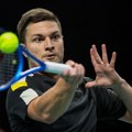Kecmanović kroz čudan duel sa Svrčinom do drugog kola mastersa u Rimu