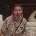 Jezive scene u Eliti! Aneli se zaletela u staklo: Reagovalo hitno obezbeđenje "Ne mogu više da podnesem..."
