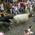 Troje lakše povređeno u drugom trčanju bikova kroz ulice Pamplone