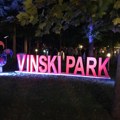 Празник вина стиже у Срем! Више од 70 винарија, хиљаде посетилаца и гости из земље и региона – Митровица 29. августа постаје…