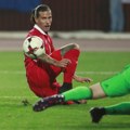 FOTO Odveo Srbiju na Mundijal, povezivali ga sa Zvezdom i tri godine nema klub: Sada se snimao kako puši tompus na jahti
