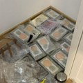 (Foto) Zaplenjeno više od 200 kilograma droge! Velika akcija specijalaca u Sremskoj Mitrovici: Neki paketi označeni slikom…