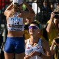 Najlepša scena iz sveta sporta Slovački trkač zaprostio devojku na cilju (video)