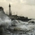 Ka Velikoj Britaniji hrli nova oluja: Železnica će biti u zastoju, preti opasnost objektima