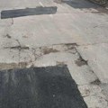 Posle pisanja JUGpressa popunili asfaltom rupe na putu Donja Jajina-Radonjica