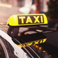 "Bahati taksisti Beograda": Vozač jednim potezom nasred ulice napravio kolaps i izazvao revolt