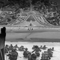 Ovako izgleda čuvena plaža iz "dana D": Obeleženo 80 godina od iskrcavanja u Normandiji (foto/video)